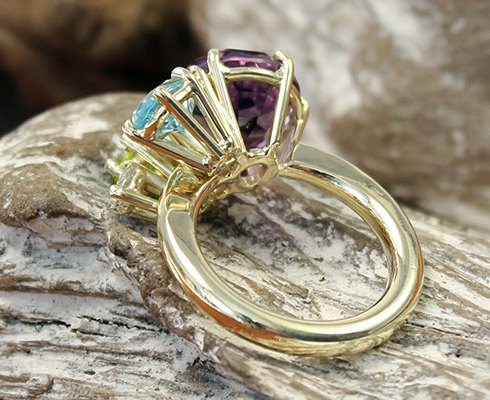 Handmade - Goldschmiedearbeit Farbstein-Diamant-Ring 14 Kt Gelbgold