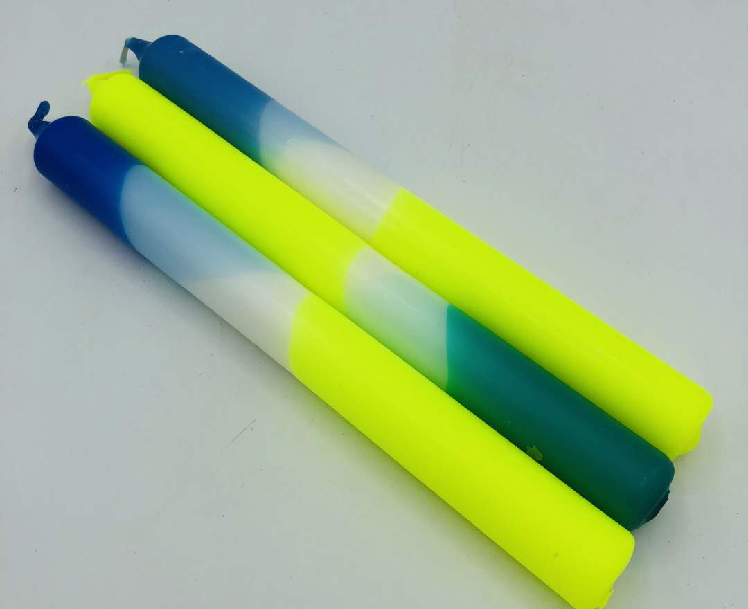 1st Tannendiele - Handgefertigte Kerze (3er Set, Farbe: gelb / grün / blau)