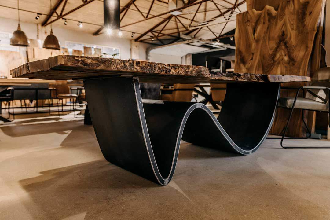 wohnsektion - Tischgestell aus massivem Stahl nach Maß