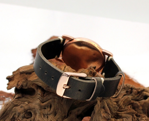Gazpocho - Gazpocho Fleur de Lys Armband mit schwarzem Vintage Lederband 