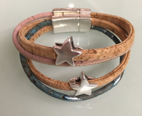 trendagents - Armband aus Kork mit Stern - in 2 Farben erhältlich