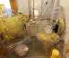  - Transparente Stühle im Barock – Stil Thumbnail