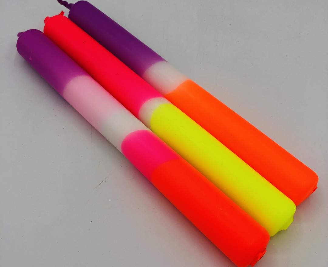 1st Tannendiele - Handgefertigte Kerze (3er Set, Farbe: gelb / pink / orange)