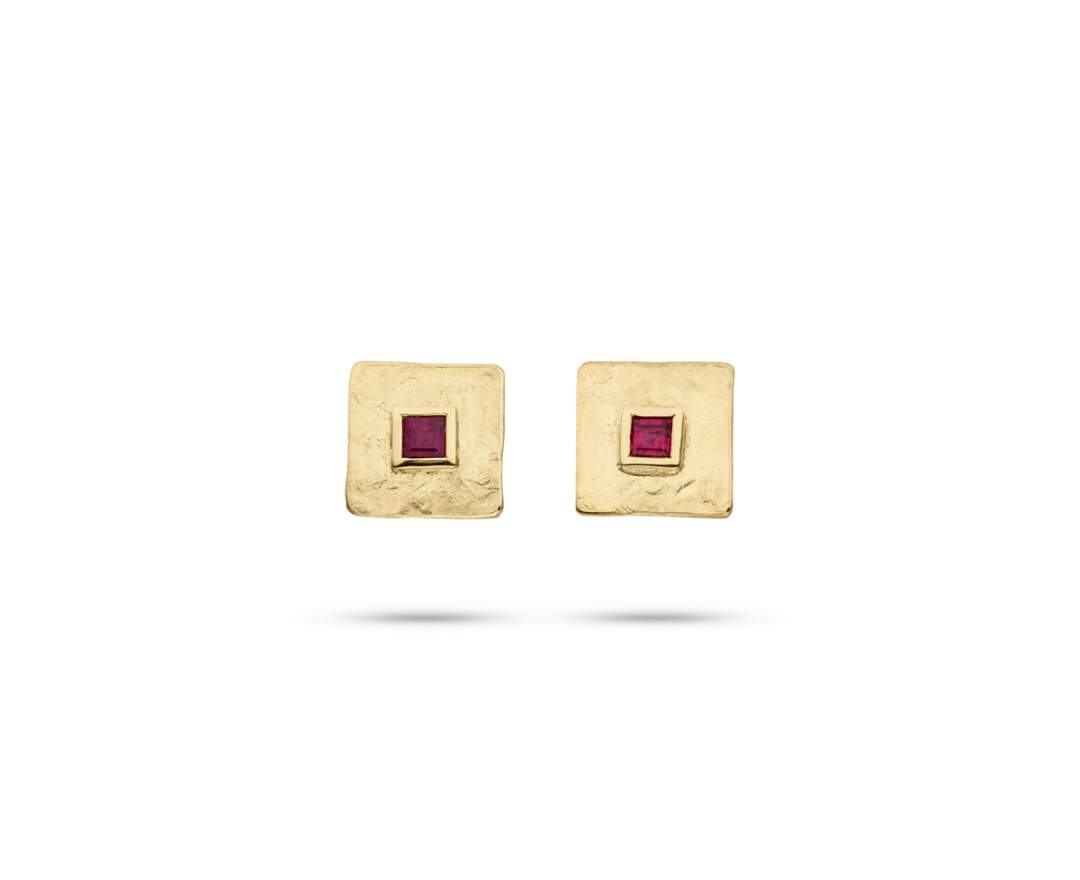 Goldschmiede TRAPEZ - Birgit Johannsen - Ohrschmuck mit Rubinen und 18 Karat Gold