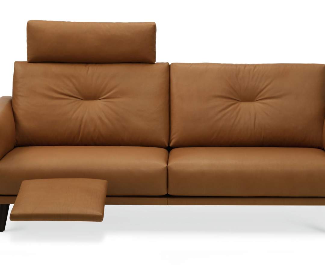 WeibelWeibel - Mellow, Sofaprogramm für kleine Räume von WeibelWeibel - Intertime, zierliche Sofas, kleine Sofas
