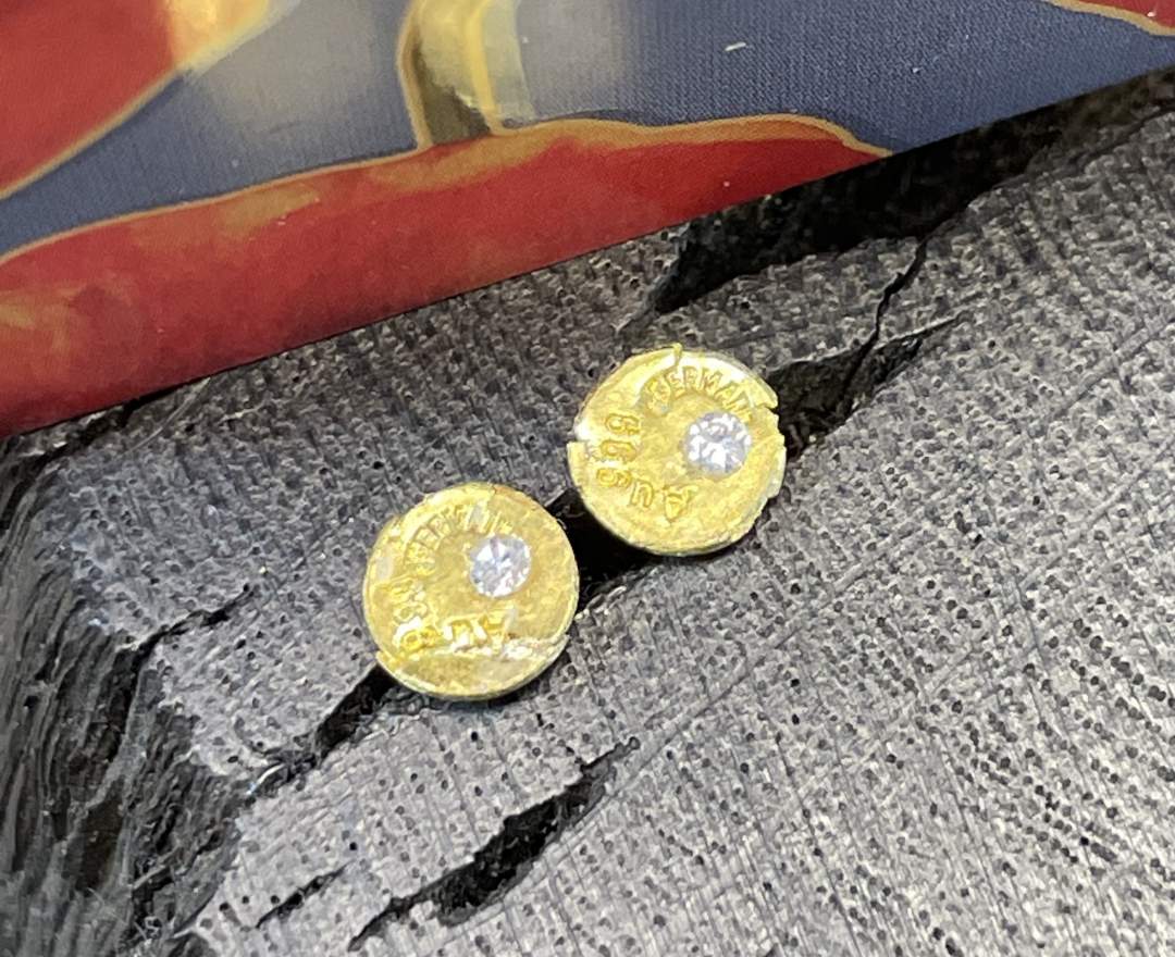  - Ohrstecker aus purem deutschem Flussgold 999