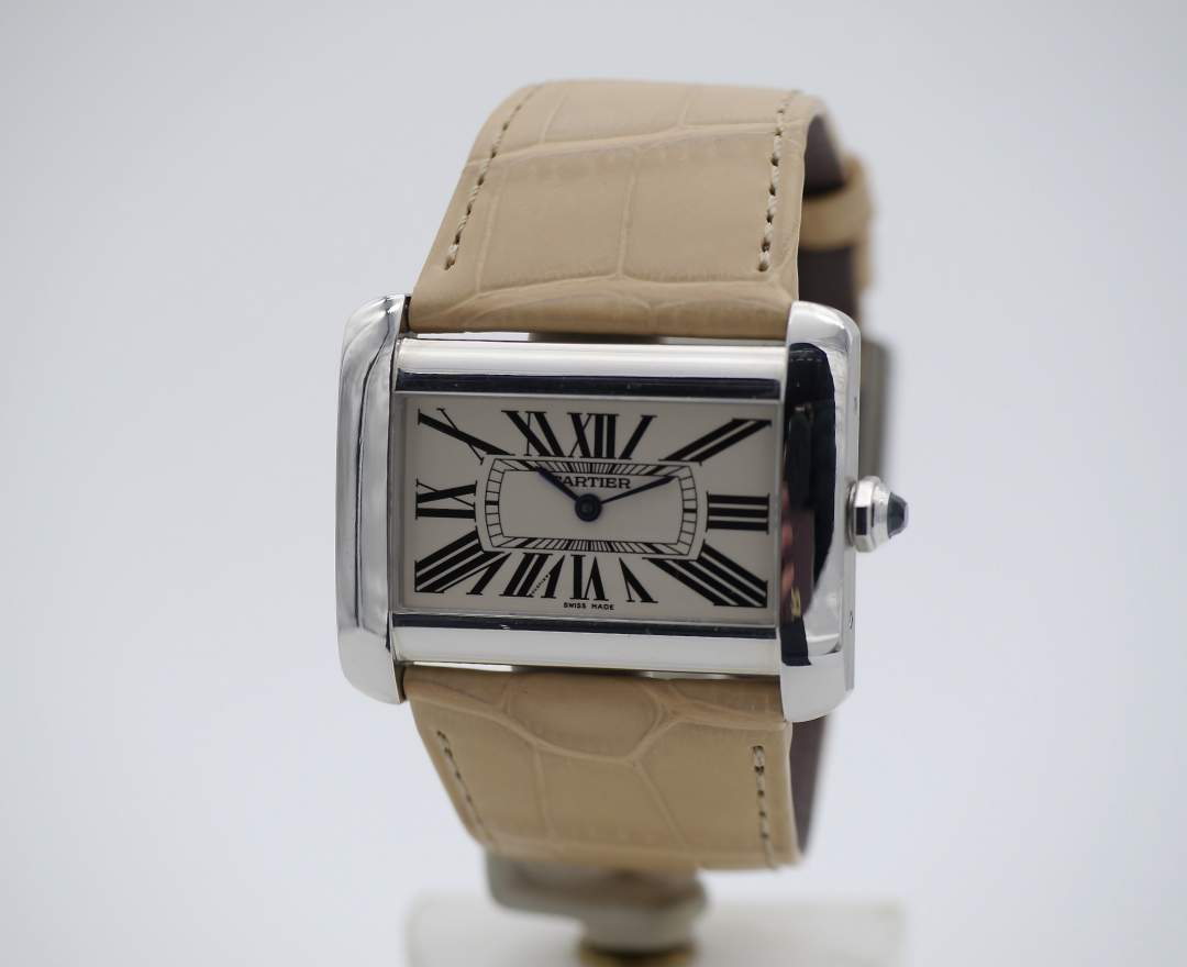 Cartier - Cartier Tank Divan Stahl 38mm 2600