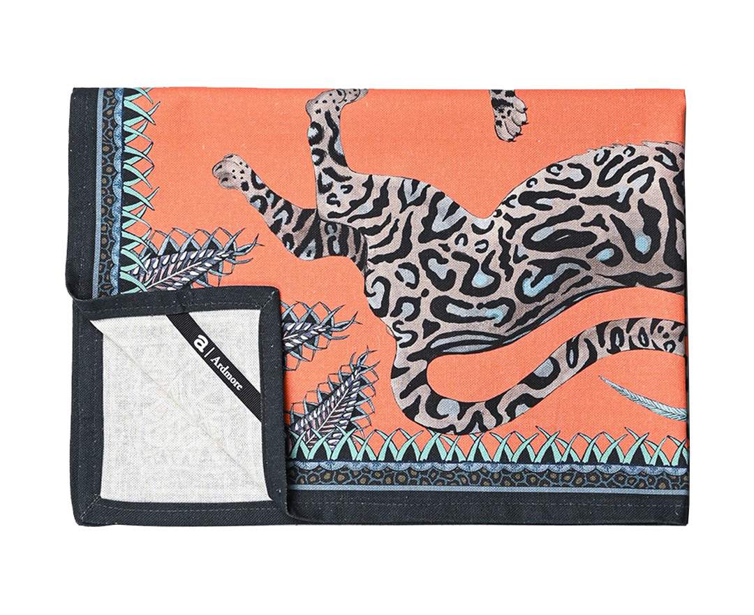 Ardmore - Ardmore, Geschirrtuch Cheetah Kings Coral , Südafrika, 50x70cm