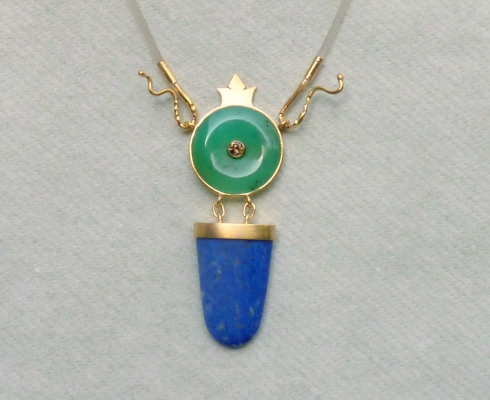 Udo Holzhüter Kettenanhänger Gold, Jade, Lapis Lazuli Udo Holzhüter Kettenanhänger Gold, Jade, Lapis Lazuli