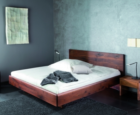 Ruhe & Raum - Holz-Betten