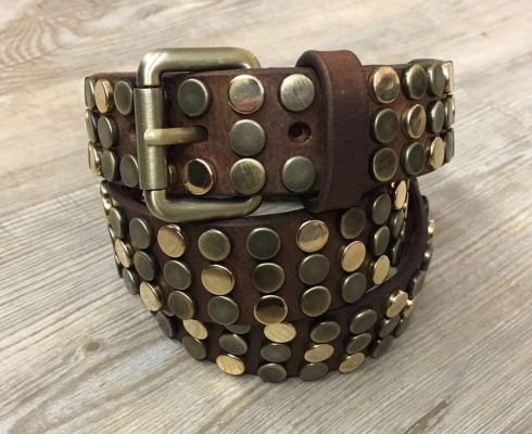 ***SALE*** handgefertigter Ledergürtel aus Italien, Braun mit Nieten ***SALE*** handgefertigter Ledergürtel aus Italien, Braun mit Nieten