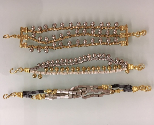 Roberto Leonardi Armband mit kleinen Kugeln, zweifach gereiht, Zamak versilbert bzw. vergoldet - handmade