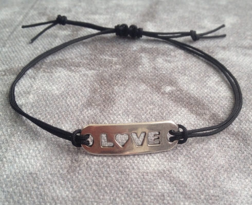 oreginal Armband LOVE versilbert mit schwarzem Band oreginal Armband LOVE versilbert mit schwarzem Band