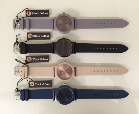  schlichte Damen-Uhr in 4 Farben aus Dänemark
