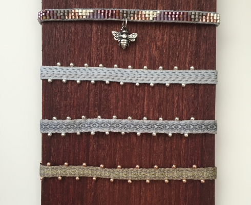 LeJu LONDON handgefertigtes Armband geknüpft/gewebt mit kleinen Perlen - verschiedene Farben und Muster LeJu LONDON handgefertigtes Armband geknüpft/gewebt mit kleinen Perlen - verschiedene Farben und Muster