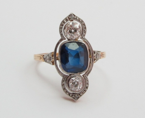 Juwelen Galerie - Antiker Ring Gold 585, Diamanten, Safir