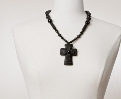 Karin Scholz Lederkunst - Kette mit Leder Kreuz