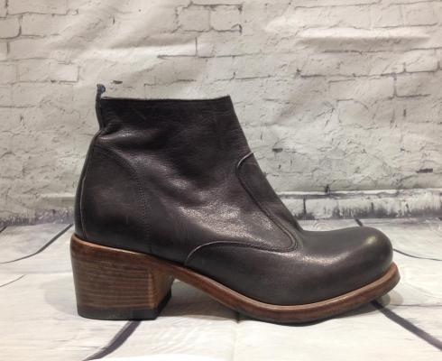 MOMA - Italienische Stiefelette