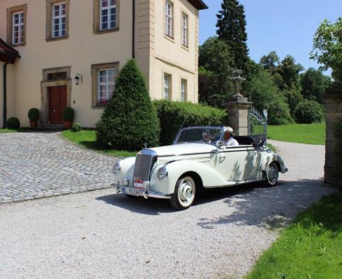 Classic-Car-Events - Urlaub mit dem Oldtimer - Castle-Classics