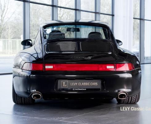 Porsche - 993 911 Carrera 2S im Erstlack