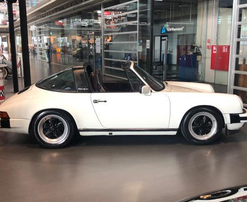 Porsche - 911 3.2 Carrera Targa Scheckheft