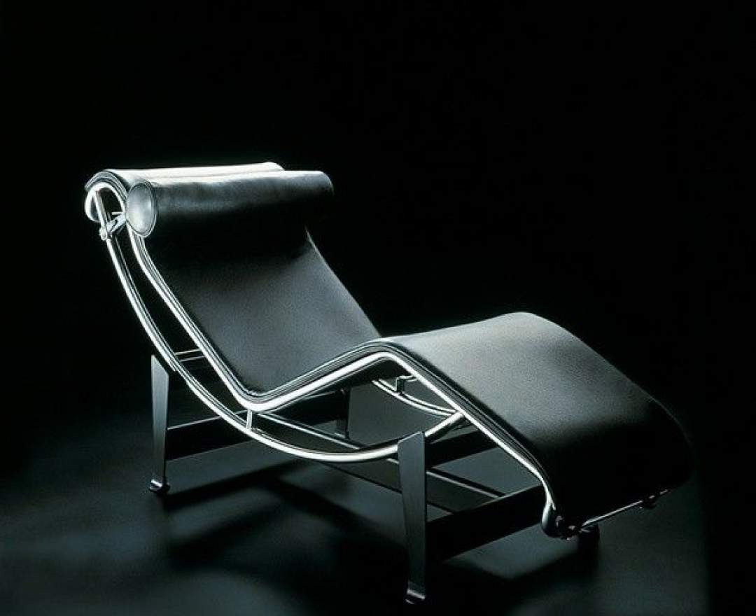 Cassina CHAISELONGUE LC4