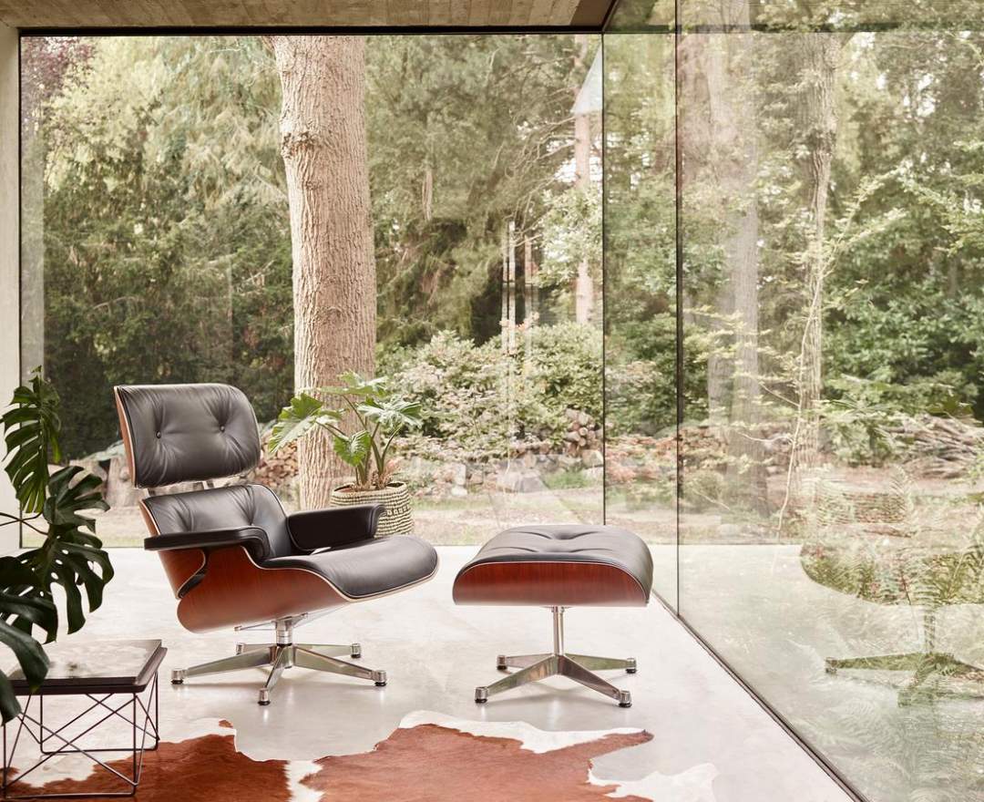 Vitra - Eames Lounge Chair & Ottoman