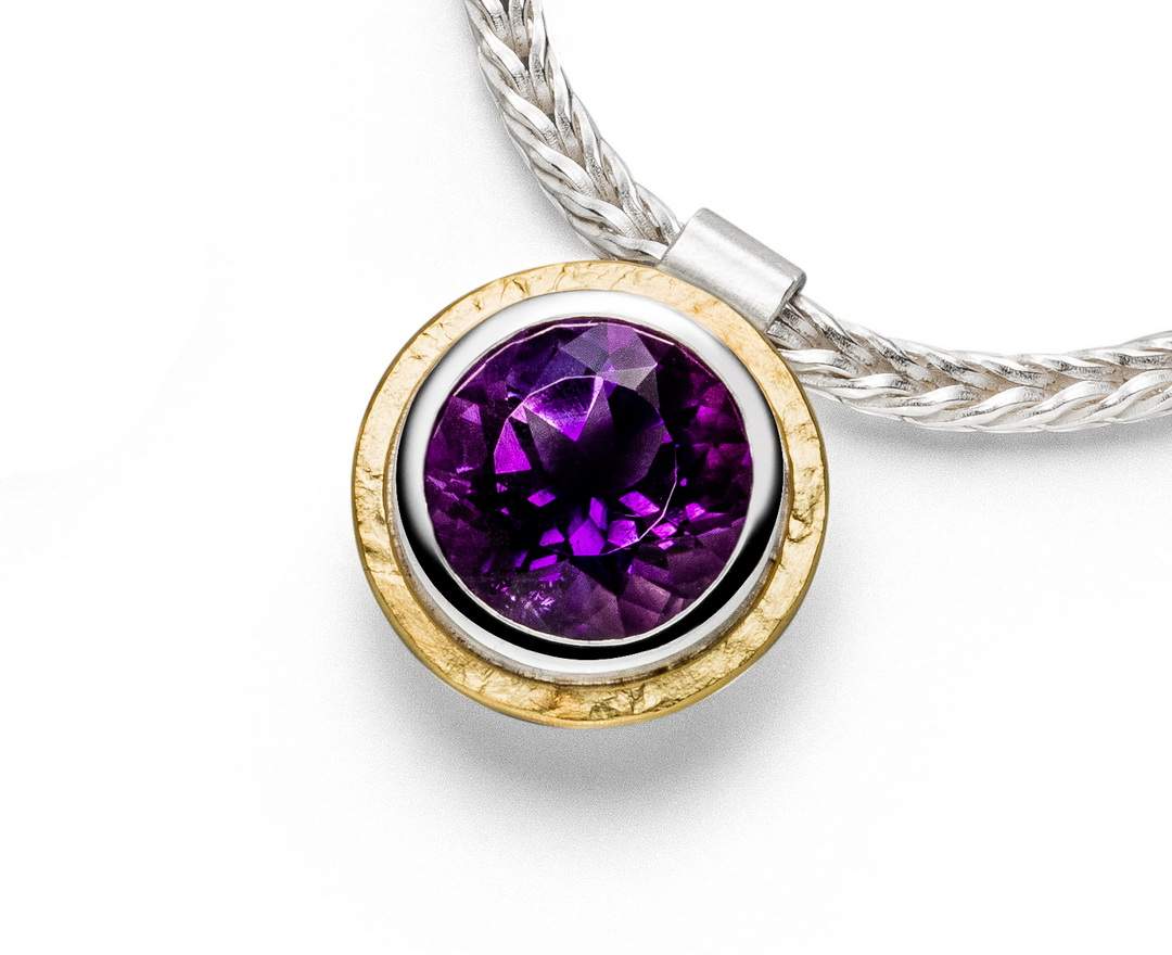 Goldschmiede TRAPEZ - Birgit Johannsen - Halskette mit Amethyst, Silber und 18 Karat Gold