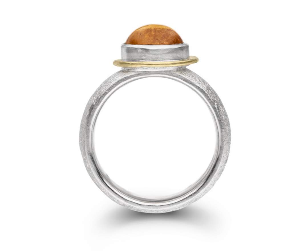 Ring mit Mandaringranat, Silber und 14 Karat Gold