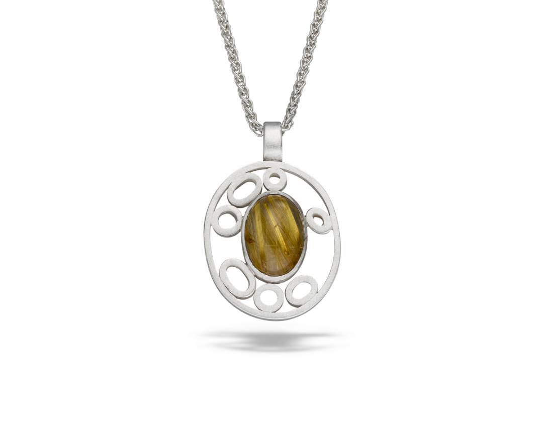 Goldschmiede TRAPEZ - Birgit Johannsen Halskette mit Rutilquarz - Cabochon und Silber