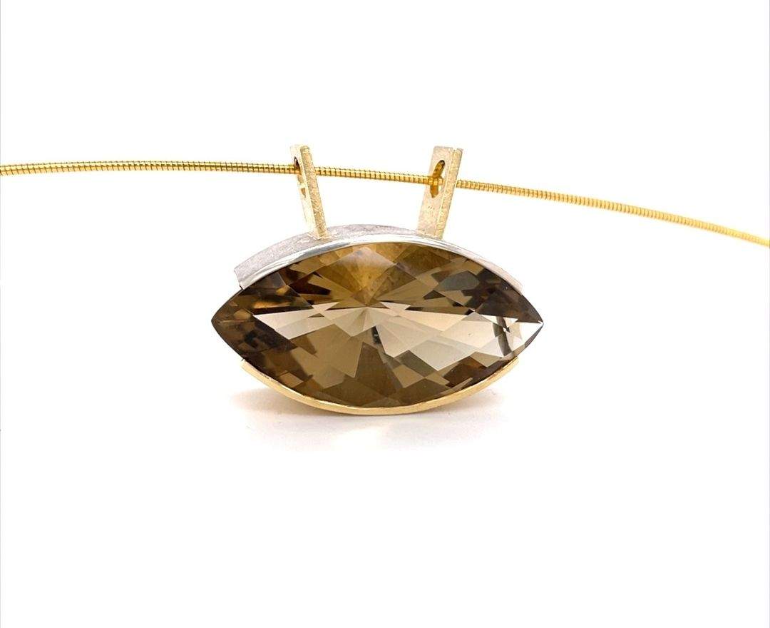Goldschmiede Sabine Pluyter Collier Lemmonquarz 31,97ct Goldschmiede Sabine Pluyter Collier Lemmonquarz 31,97ct