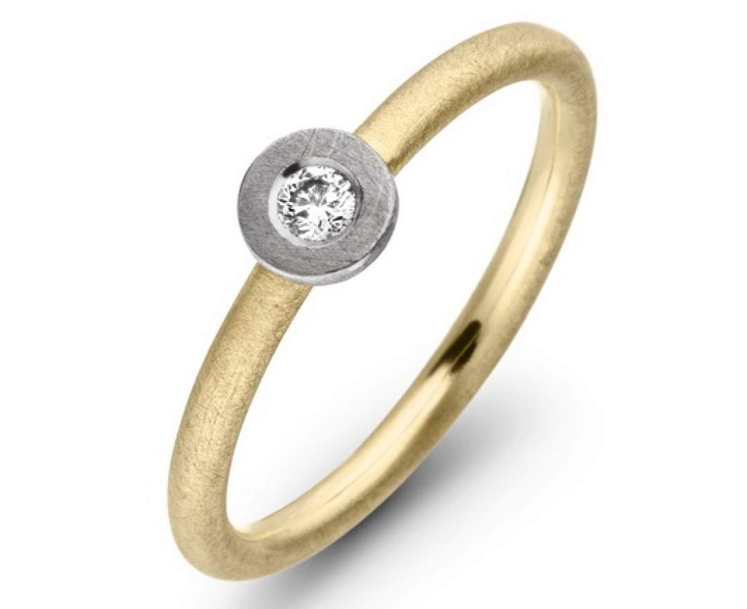 Ring mit Brillant und 18 Karat Gold