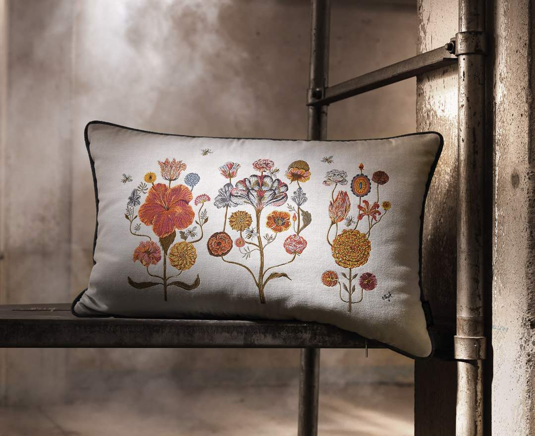 Rohleder Home Collecton Kissen by Olaf Hajek - Crazy Flowers - Fb. 31 - 60 x 40 Rohleder Home Collecton Kissen by Olaf Hajek - Crazy Flowers - Fb. 31 - 60 x 40