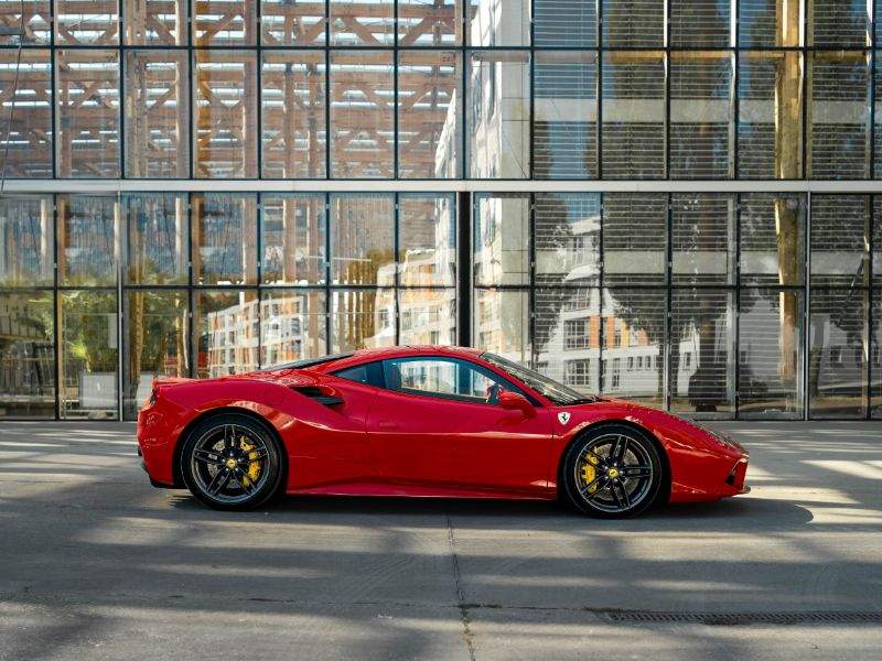 Ferrari - Ferrari 488 GTB Rosso Corsa