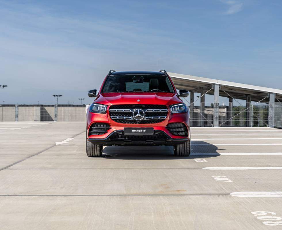 Mercedes Benz - Mercedes-Benz GLS 400D 4MATIC AMG-Line Rot Hyazinthrot