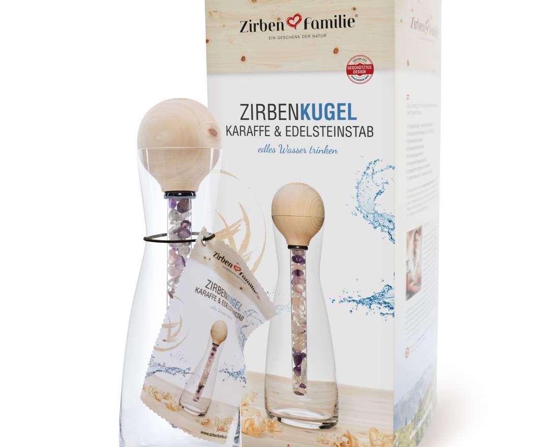 Zirbenfamilie Zirbenkaraffe mit Edelsteinen