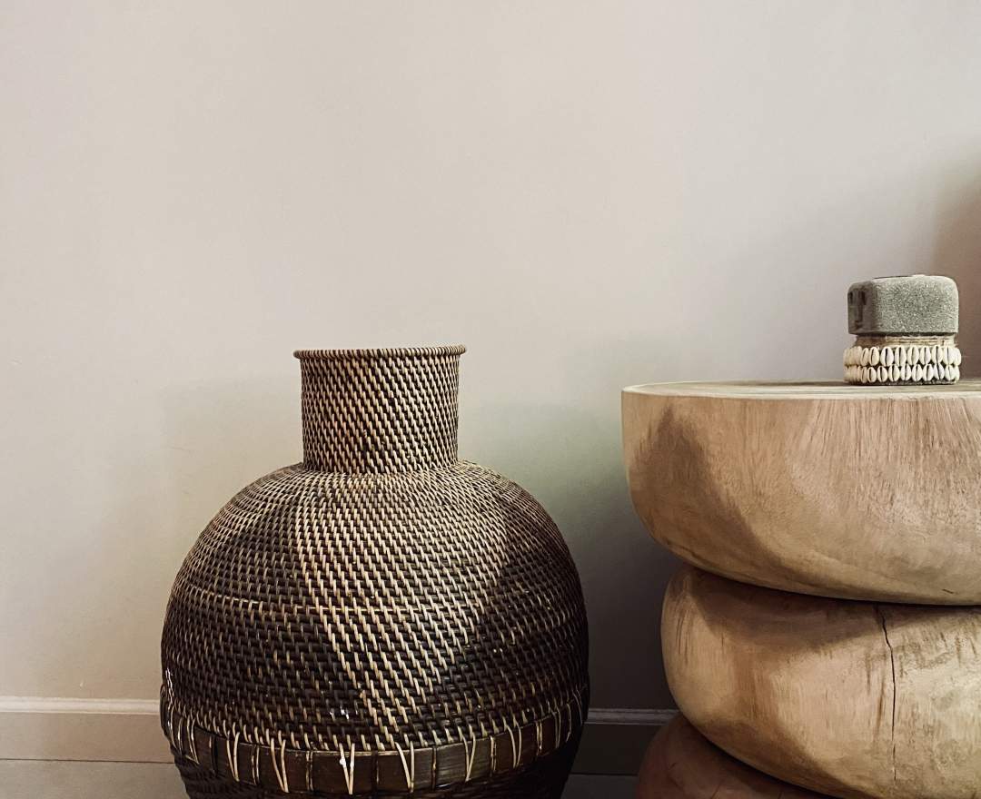 Bazar Bizar Rattan Vase, the colonial vase