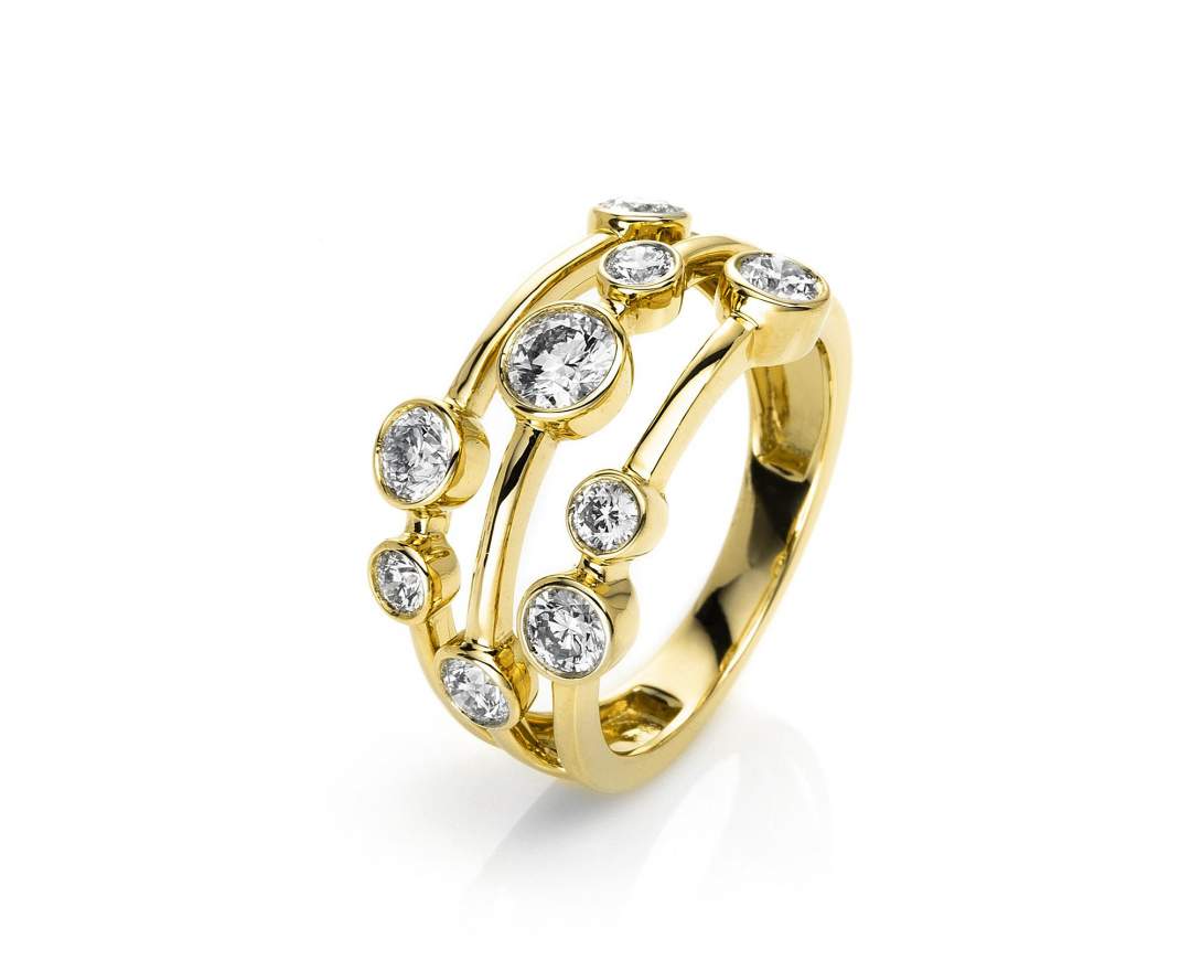 Linschmann Schmuckring mit 9 Brillanten gesamt 1,09 ct TW/si aus 18 kt Gelbgold, Weite 53, Zargefassung