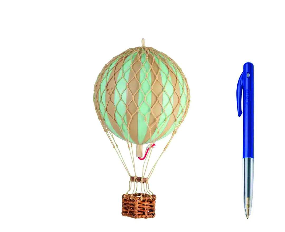 Authentic Models - Balloon Floating the Skies