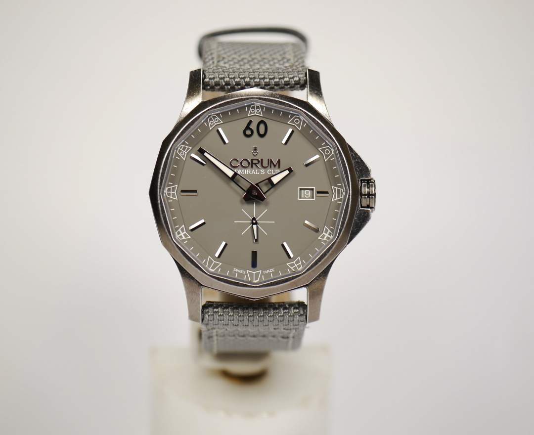 Corum Corum Admiral's Cup Legend 42 Grey 2018 395.119.98/0619 inkl. Box & Papiere
