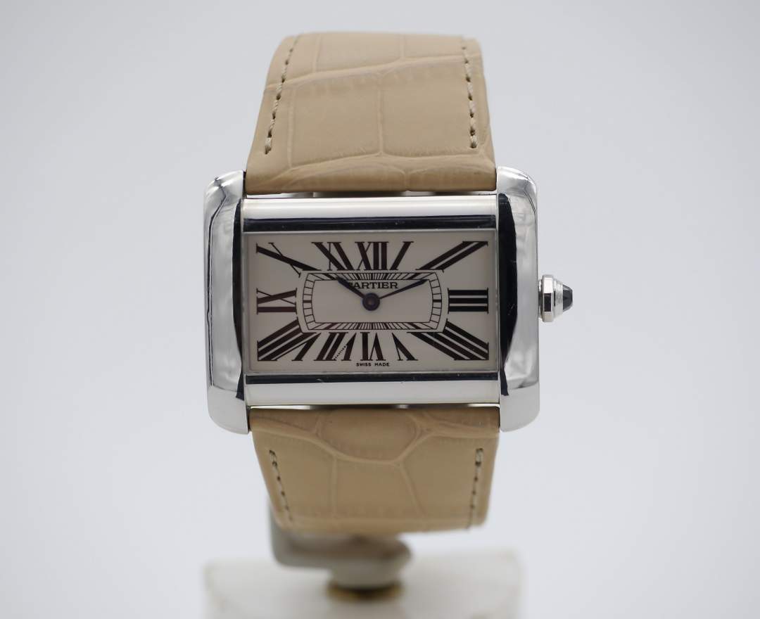 Cartier Cartier Tank Divan Stahl 38mm 2600