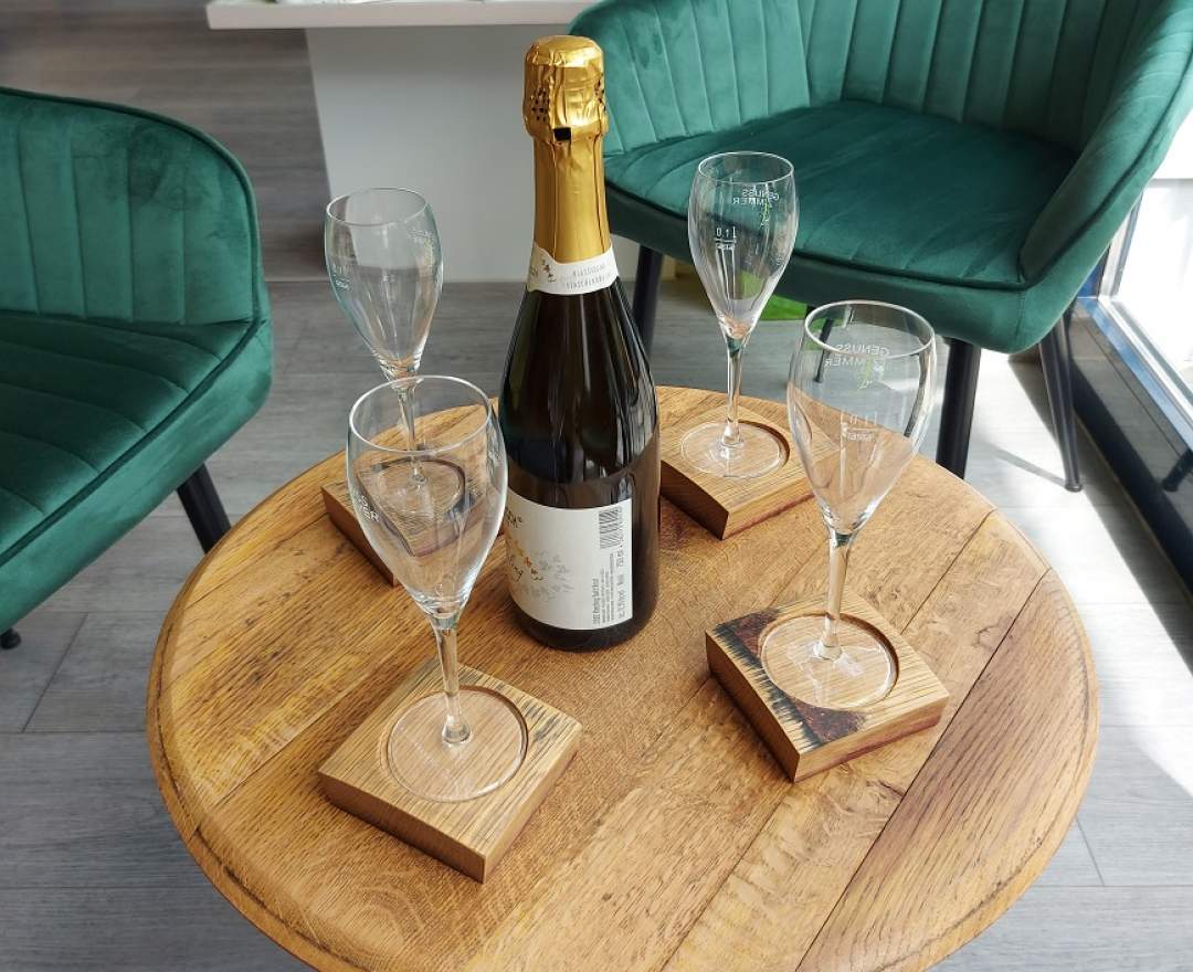 Tonnenglück Coffee Table aus Weinfassdeckeln - Loungefeeling pur! Tonnenglück Coffee Table aus Weinfassdeckeln - Loungefeeling pur!