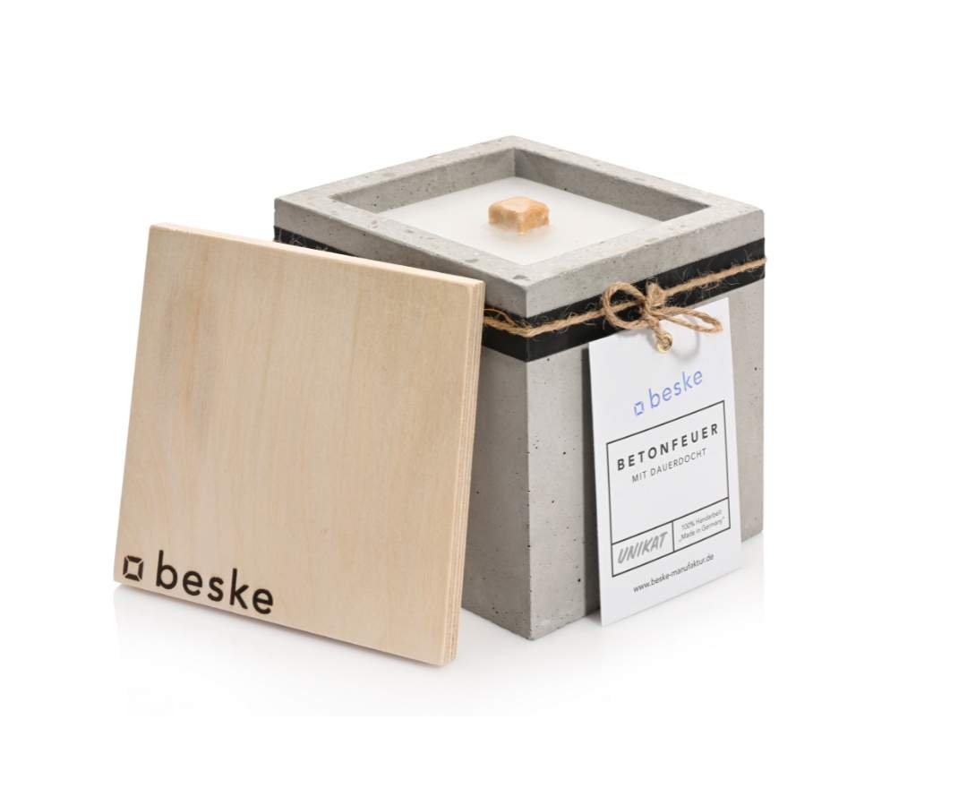 Beske-Manufaktur - Kea - Betonfeuer der Beske-Manufaktur mit Ständer