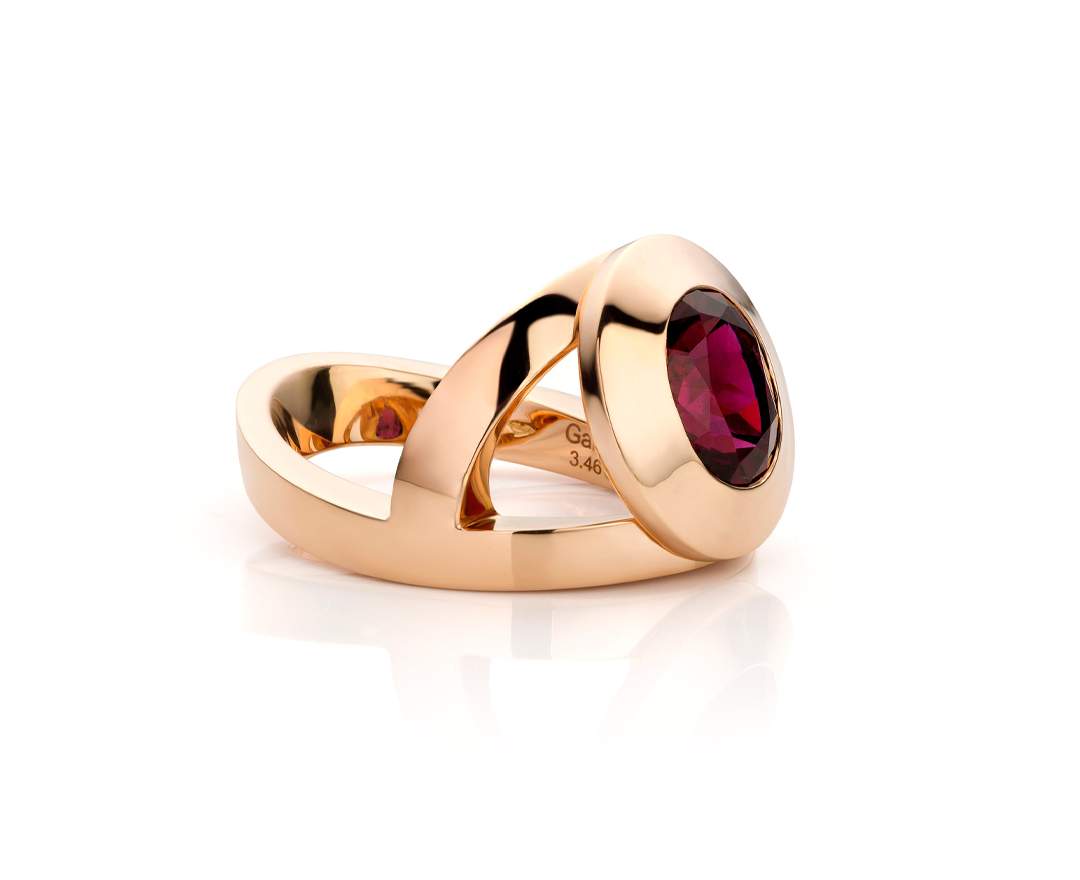 YORK Jewellery Y-Ring Baroness Garnet & Gold