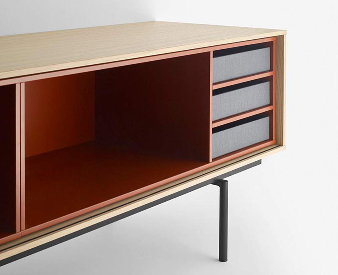 treku Aura Sideboard