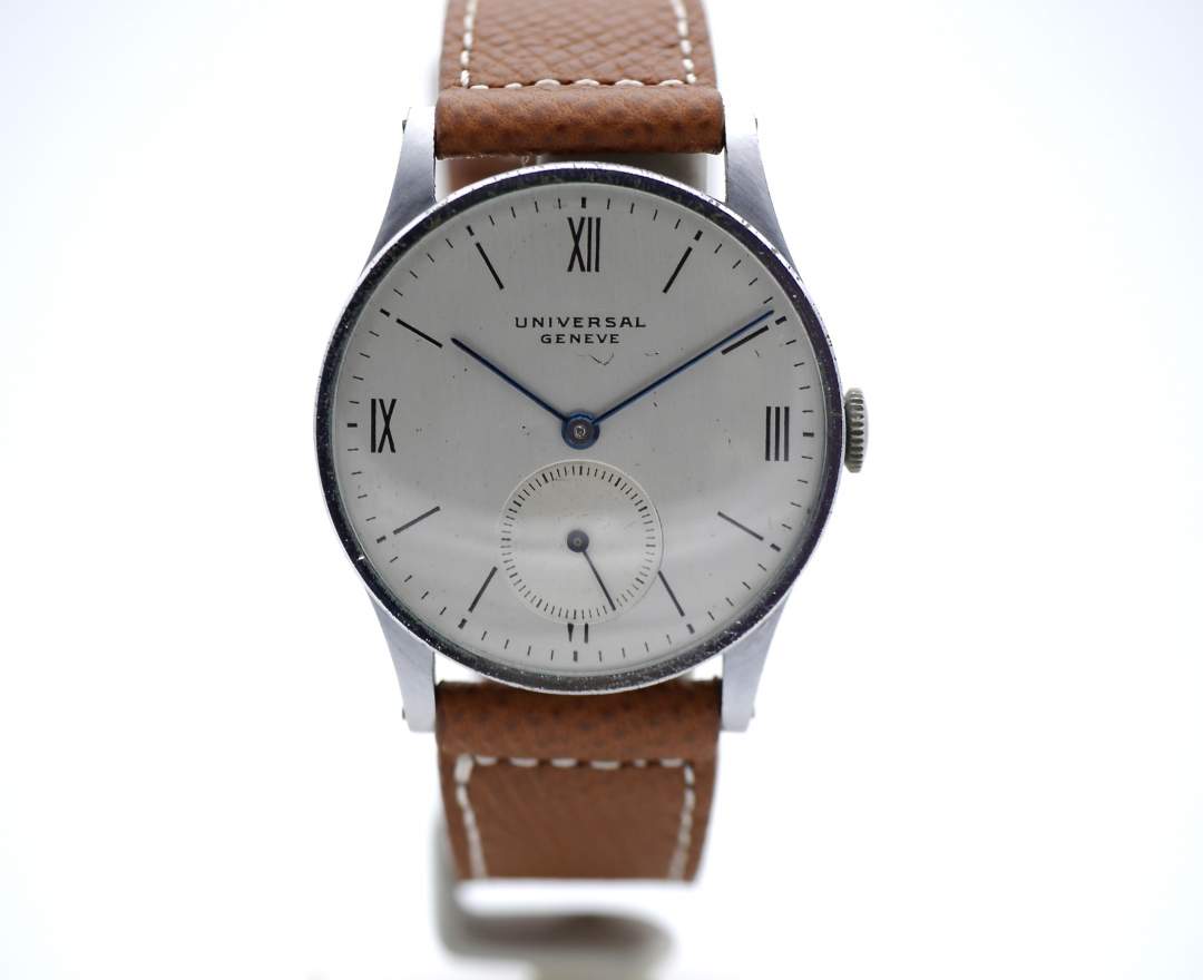 Universal Geneve Universal Genève Calatrava Gentleman Watch 33mm Cal 262 1940s 31204