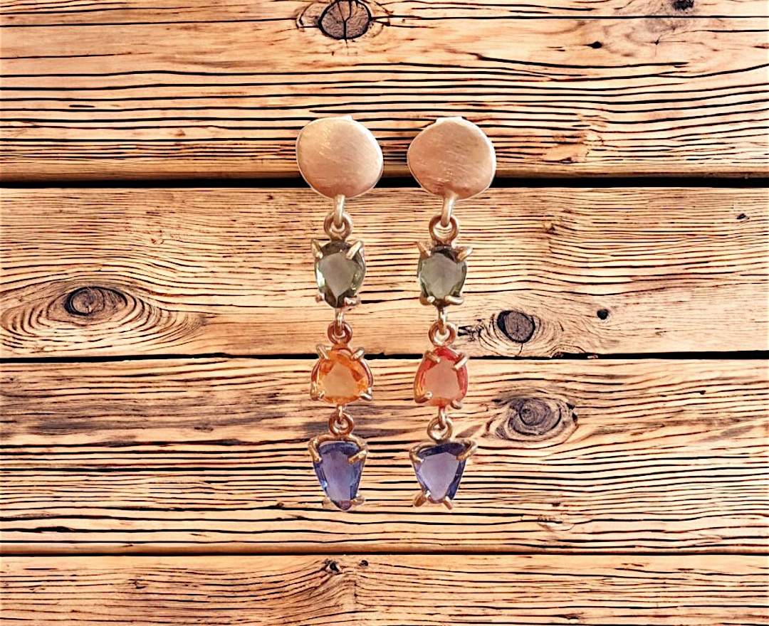 Goldschmiede Goldstück Safir Ohrschmuck