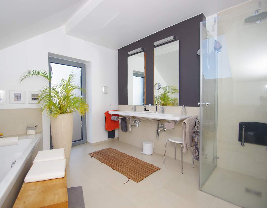 Bergisches Immobilien Kontor GmbH - Architektenhaus mit edlem Feinschliff