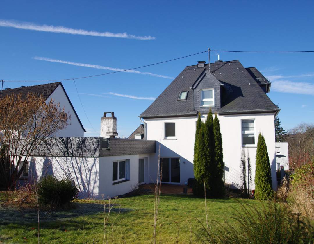 ImmoilienKontor Friedla GmbH - VERKAUFT   Architektur-Klassiker mit Klasse