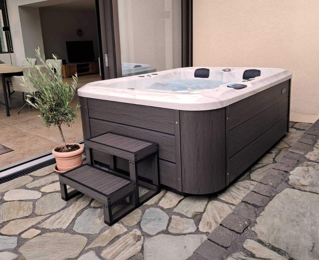 vivo spa® - WELUXIA 505 N - Outdoor Whirlpool